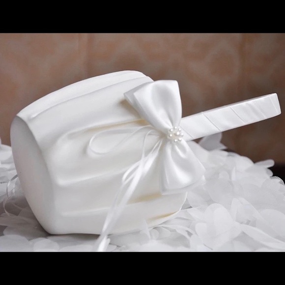 Ivory Satin Flower Girl Basket & Pillow Set - Picture 4 of 8